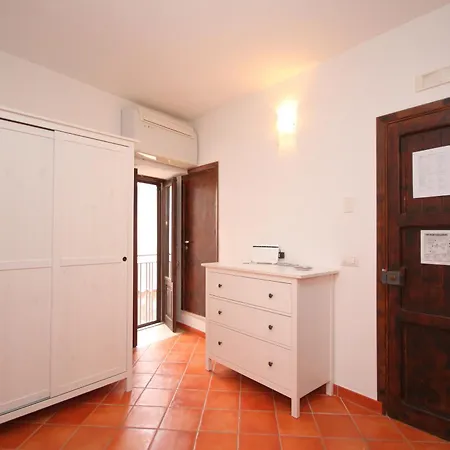 Casa Carmine Papa דירה *